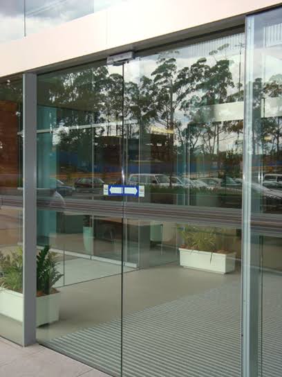 Automatic Photocell and Sectional Entrance Doors 5 aluminum glass system 5